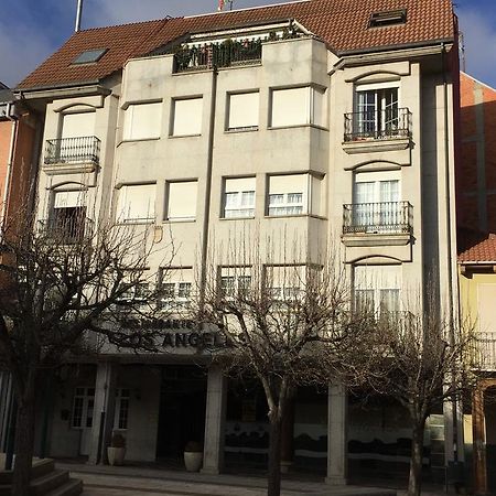 Hotel Los Angeles La Baneza Exterior photo